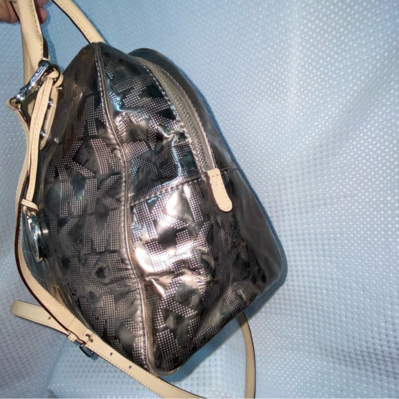 NEW💎Michael Kors Cindy Patent Leather Dome Satchel Shoulder Bag - Picture 4 of 8